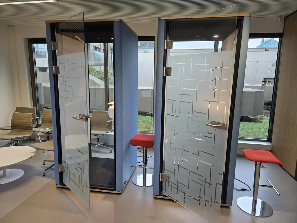 Je bekijkt nu Privacy verhogende glasfolie campus Den Haag